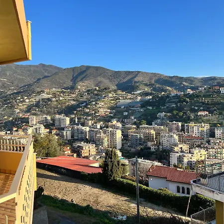 Sanremo Il Rifugio Incantato Terrazza Panoramica Vista Mare E Non Solo Exterior photo