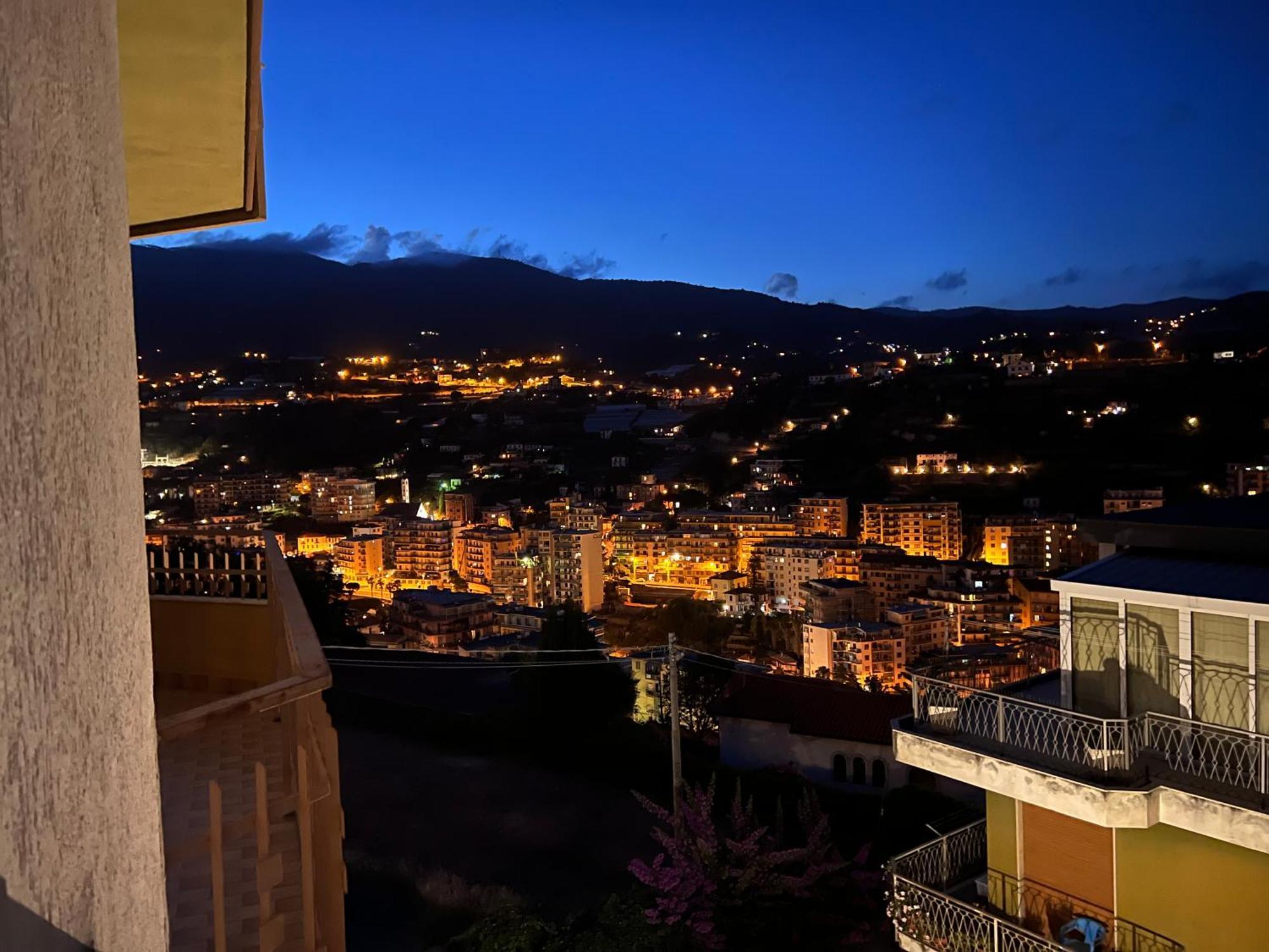 Il Rifugio Incantato Terrazza Panoramica Vista Mare E Non Solo * Sanremo