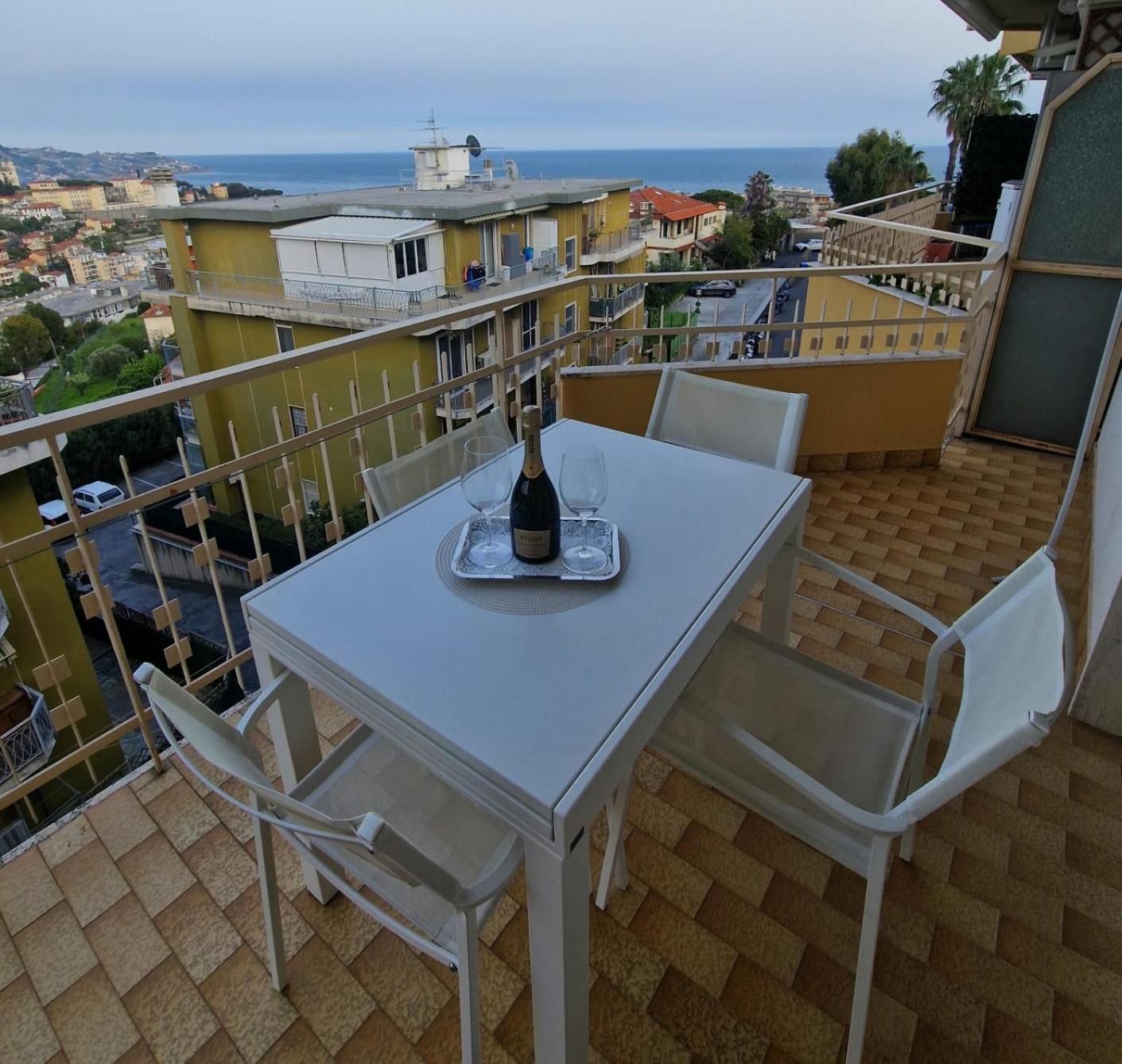 Il Rifugio Incantato Terrazza Panoramica Vista Mare E Non Solo Apartment *